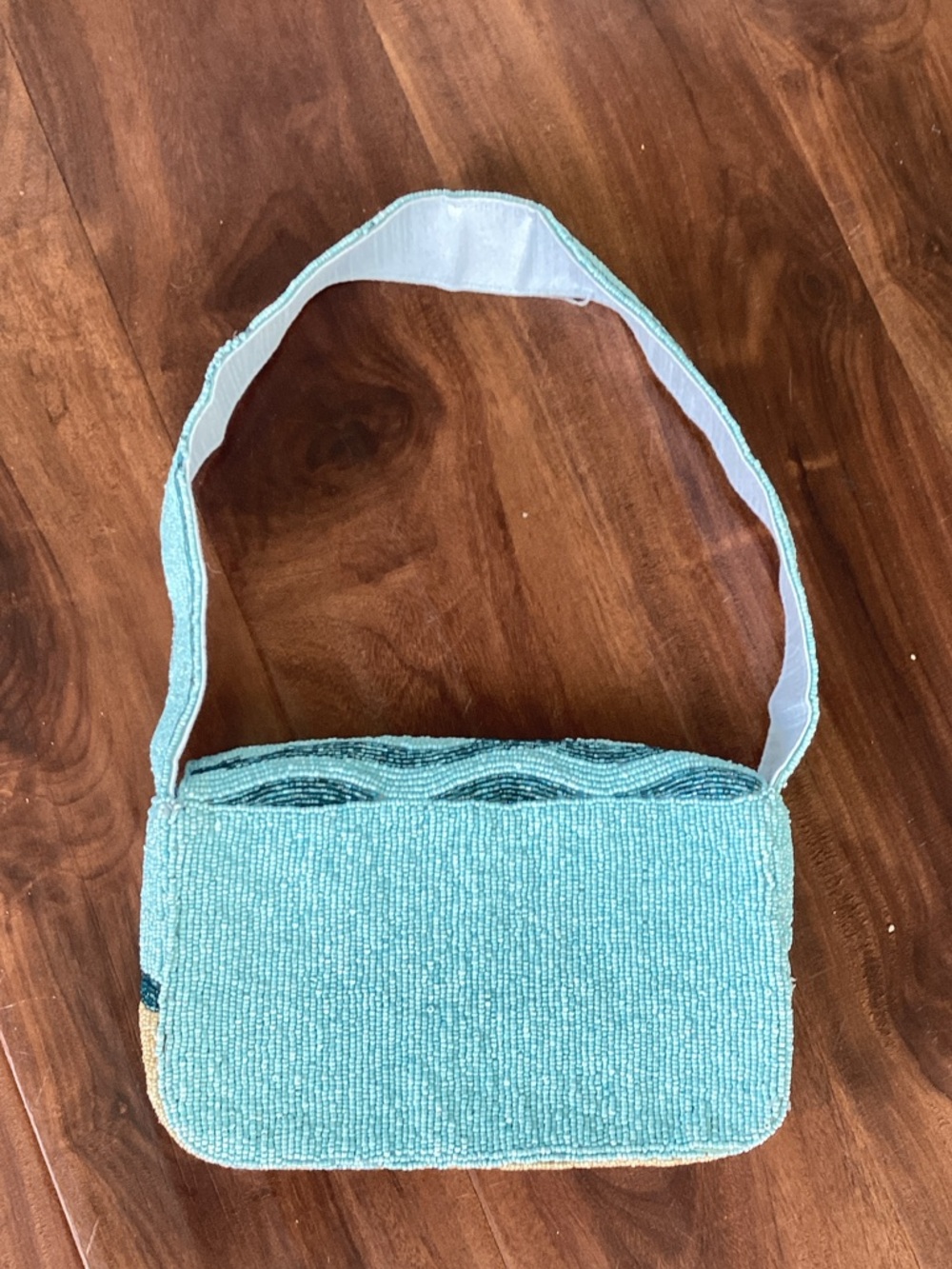 Beaded Beach Scene Shoulder Bag in Light Blue - NWOT - Picture 4 of 4